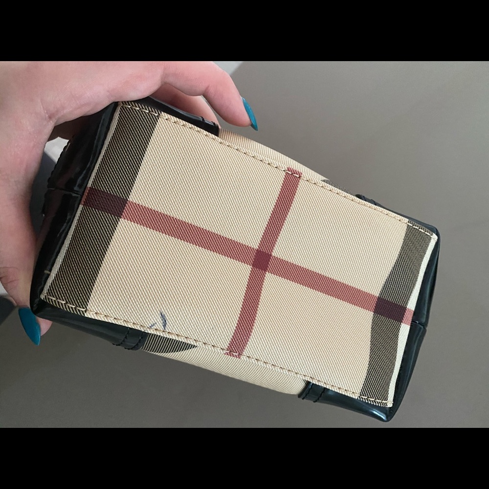 Burberry small bag. Perfect condition!!!! - Picture 6 of 7